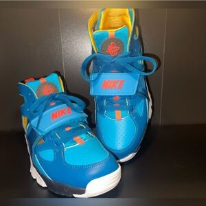 - Nike Air Trainer Huarache  Abyss Blue Lagoon Size 7 Youth Shoes